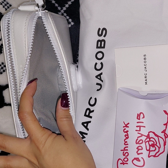 New❄️ALL WHITE🤍MARC JACOBS SNAPSHOT WINTER BAG MINIMALIST blogger camera bag - Picture 14 of 17